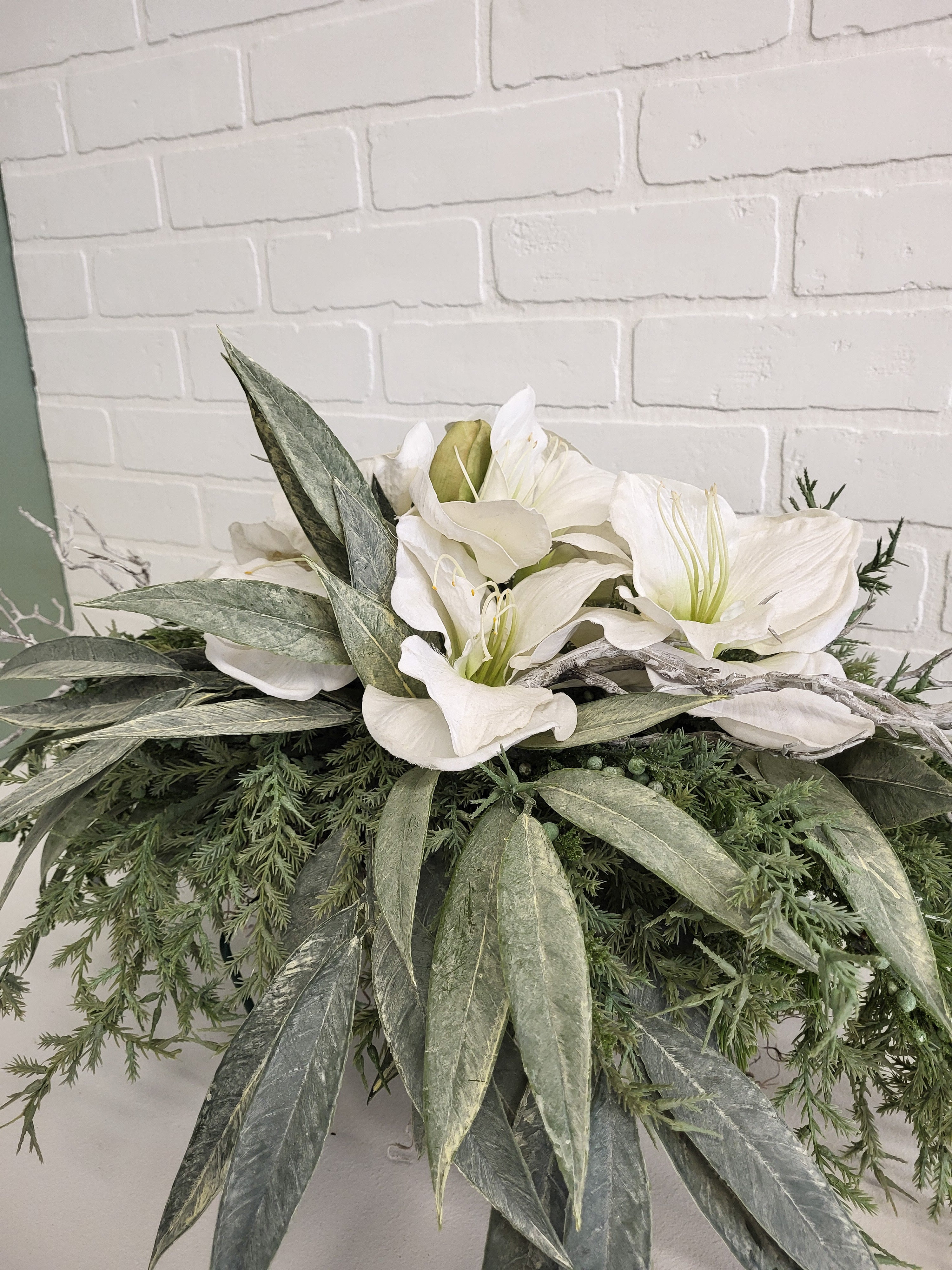 ARRANGEMENT FUNÉRAIRE HIVERNAL