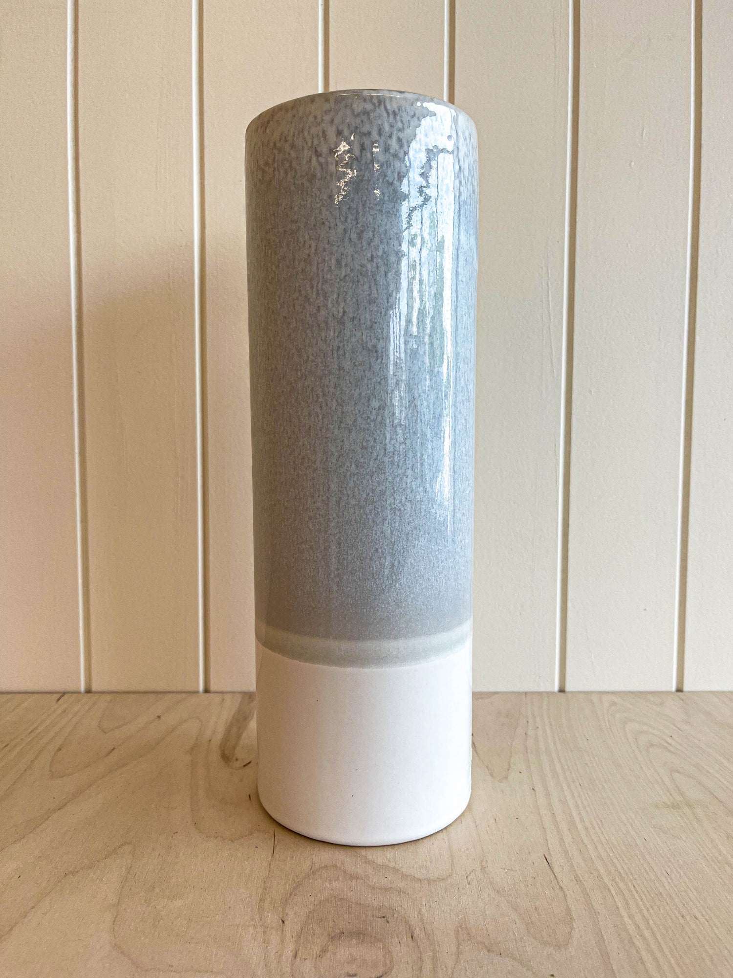 VASE CYLINDRIQUE GRIS ET BLANC