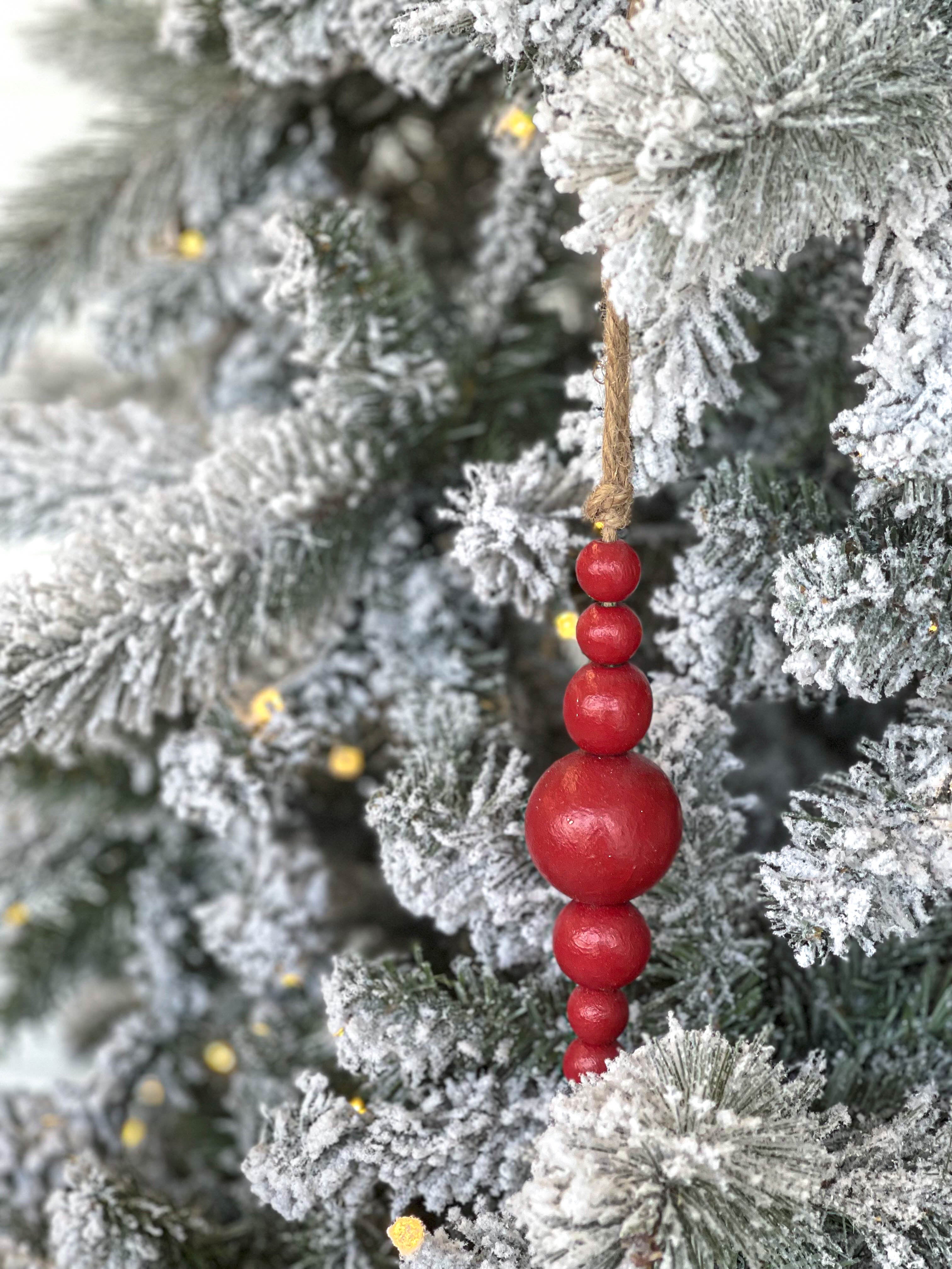 ORNEMENT BILLES DE BOIS ROUGES